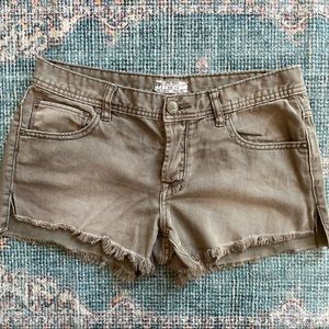 Free People Green Gray Raw Edge Denim Shorts Jean Cut Off Side Slit Khaki